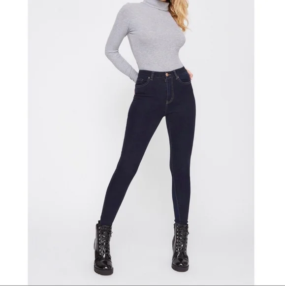 Charlotte Russe Extreme Skinny Mid Rise Jeans Sz 4R NWT - Picture 1 of 7